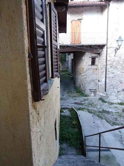 Casa Carla, Velzo Villa Naggio  Holiday home